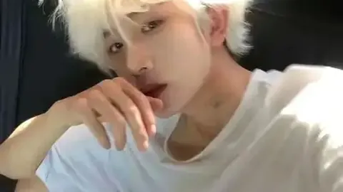 “李安种子选手挺进新加坡网球赛决赛，头号种子意外出局”