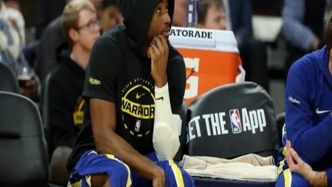 亚冬会聚焦：中国冰雪精英双旗扬威，后备梯队生生不息